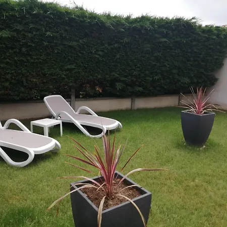 La Petite Pepite Villa *